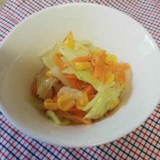 簡単♪レンジdeキャベツとコーンの温野菜サラダ
